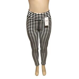 Yuna Fashion Yoga Leggings Size S to M Black And White